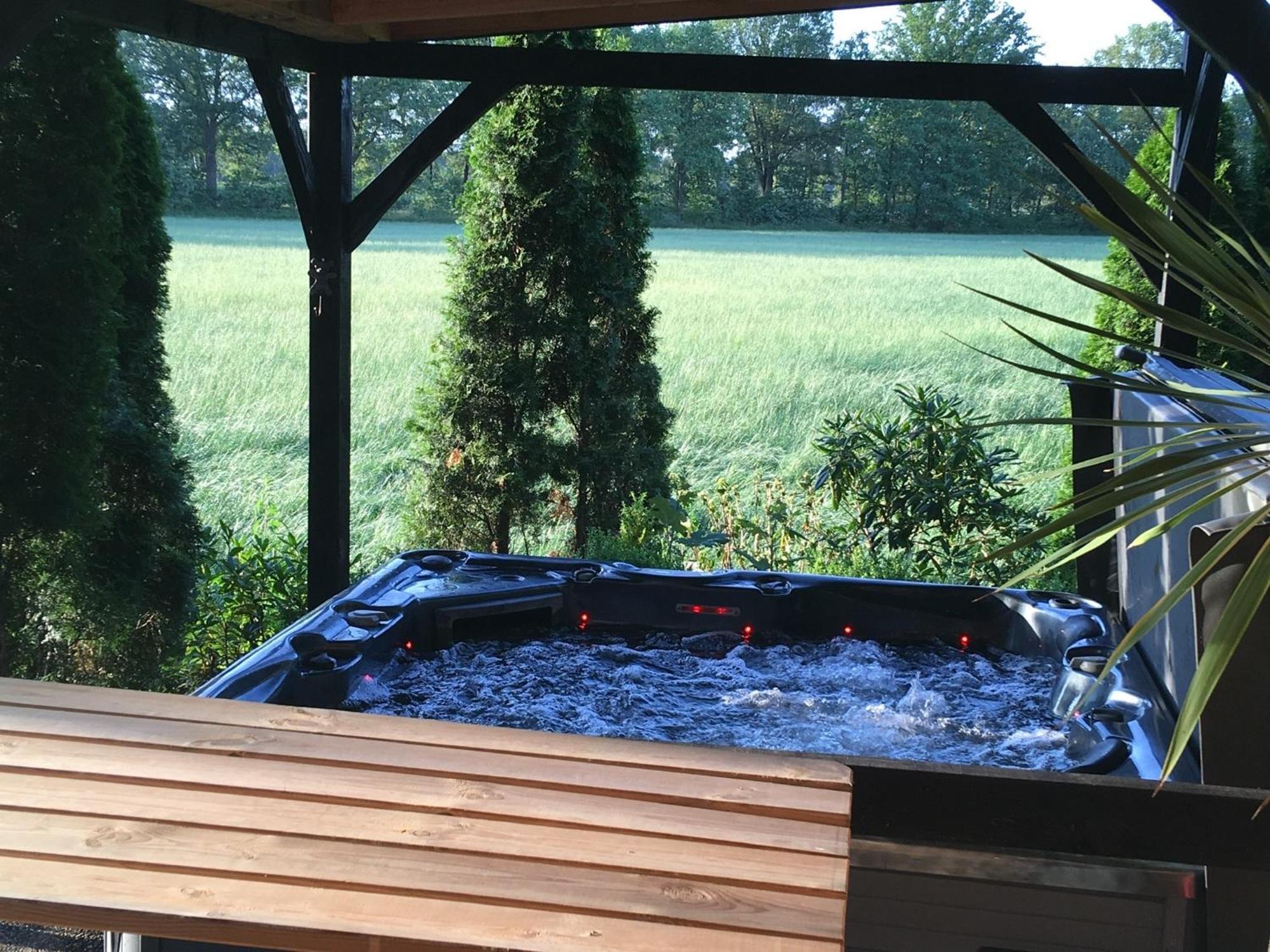 Holiday Home In Reutum Weerselo With Jacuzzi Beekdorp Ngoại thất bức ảnh